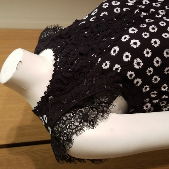 Maurice's sleeveless top S - Picture 2 of 5